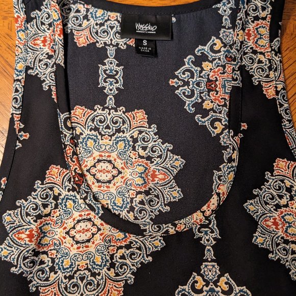 Mossimo Tunic Style Top, Black Moroccan Medallion Pattern, Women's Size Small. - Picture 7 of 7
